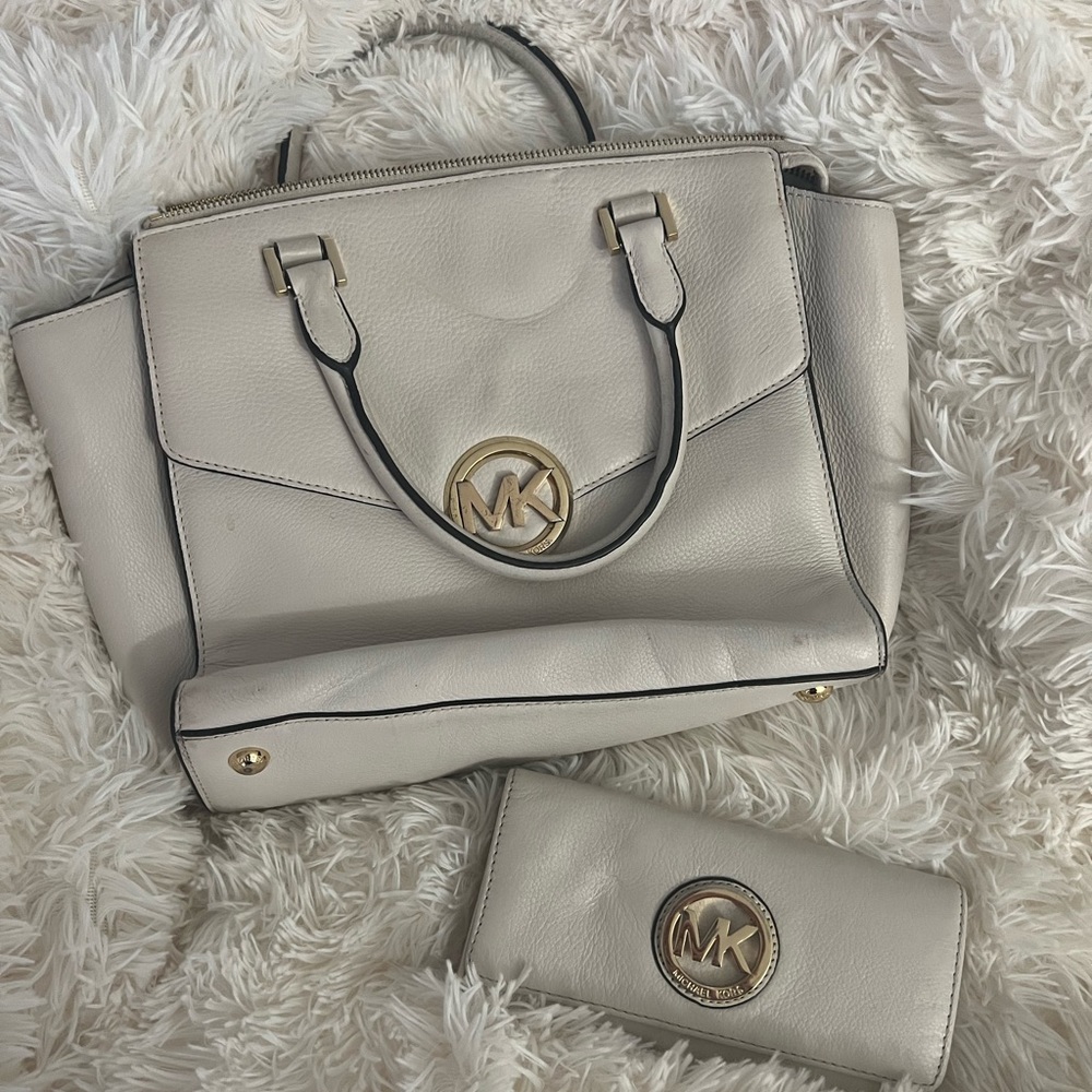 Michael Kors purse and wallet
